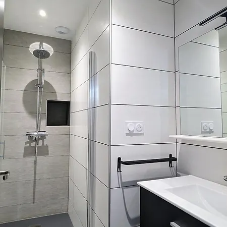 Authentique Et Confortable Avec Vaste Terrain Et Vue Imprenable A - Fr-1-582-478 度假居