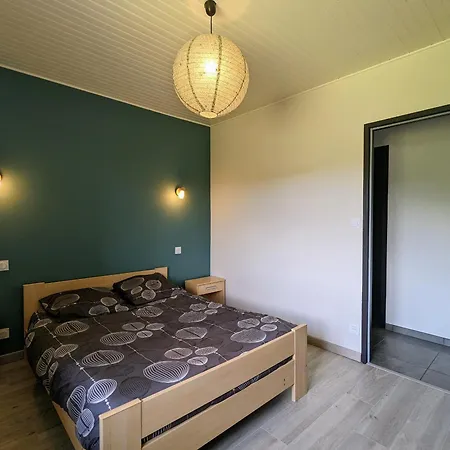 Authentique Et Confortable Avec Vaste Terrain Et Vue Imprenable A - Fr-1-582-478 * Saint-Privat-d'Allier