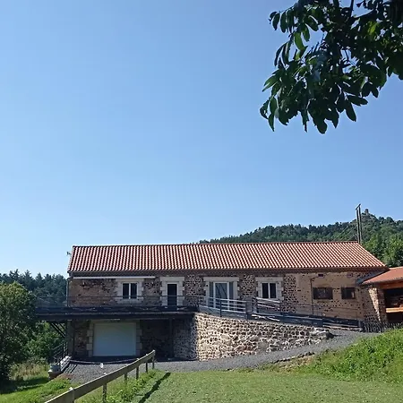 Authentique Et Confortable Avec Vaste Terrain Et Vue Imprenable A - Fr-1-582-478 Saint-Privat-dʼAllier